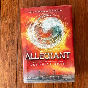 Veronica Roth Allegiant Hardcover - Divergent Series Book 3 EXCELLENT CONDITION